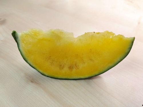 吃瓜老板娘饭店,舌尖上的瓜香传奇  第1张